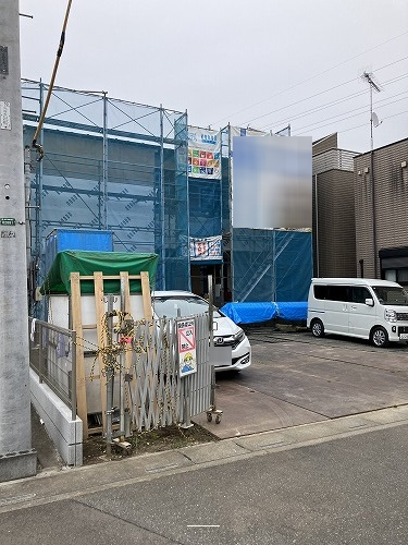 建築途中