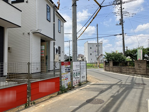 建築途中