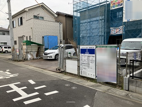 建築途中
