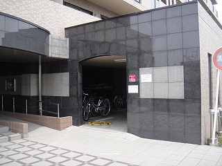 マンション駐輪場