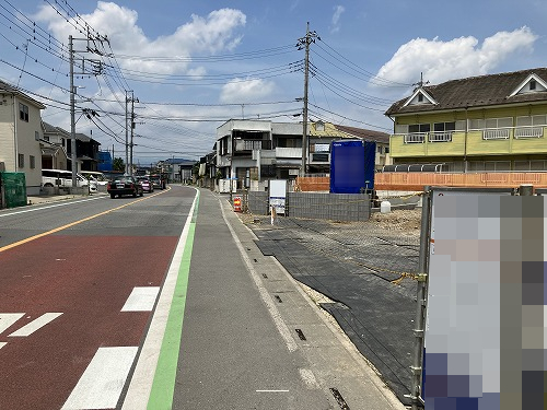 建築途中