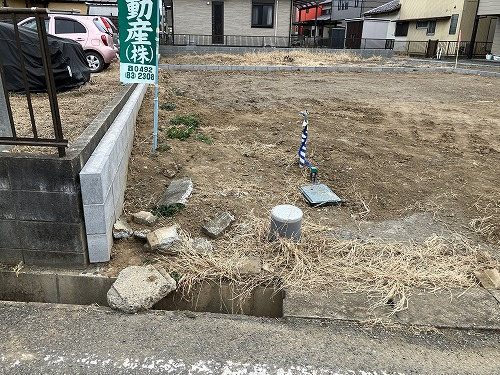 建物建築前