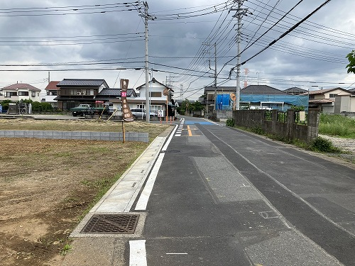 前面道路含む現地写真